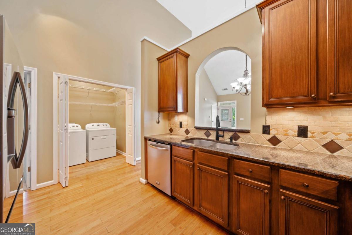 Gardenside Commons at Powers Ferry - Residential Lease