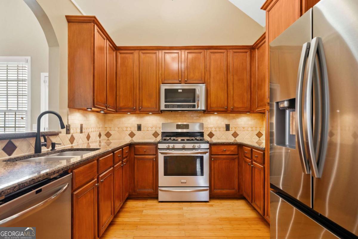 Gardenside Commons at Powers Ferry - Residential Lease