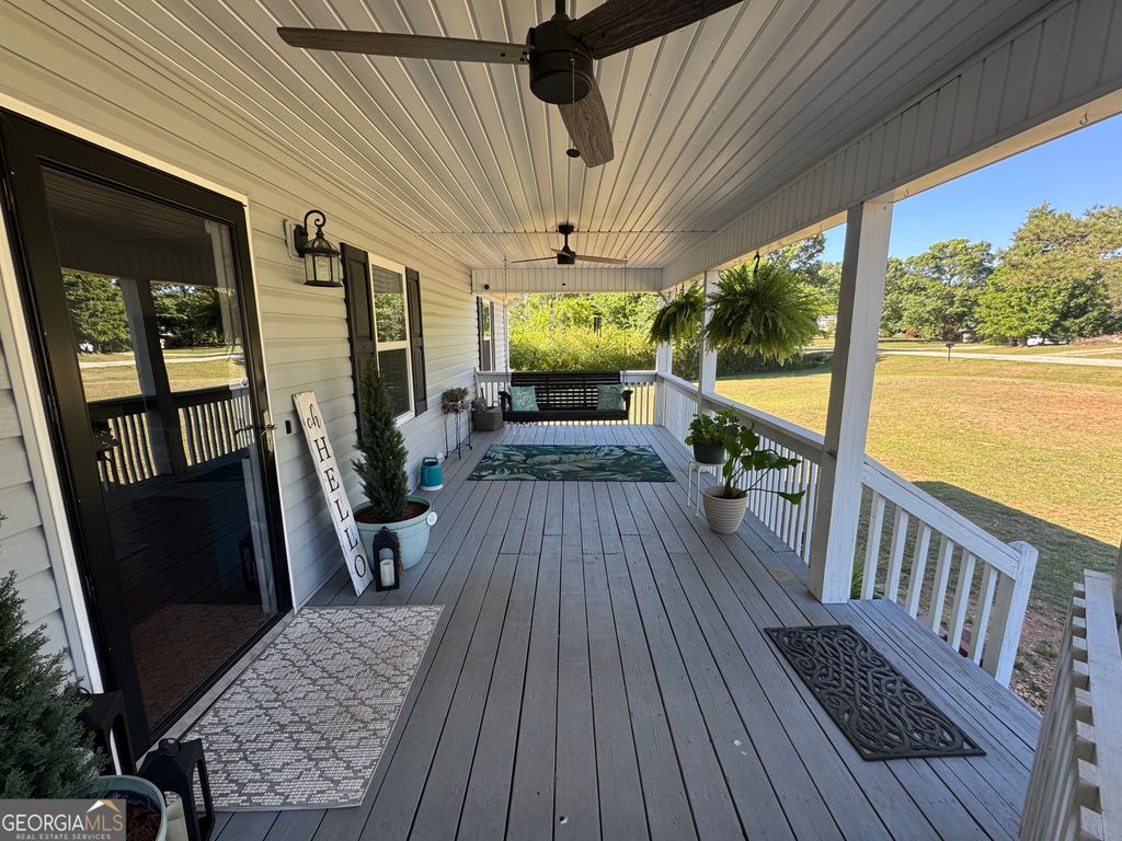 Photo of 1841 Hunters Creek Road, Toccoa, GA 30577 (MLS # 10765923)