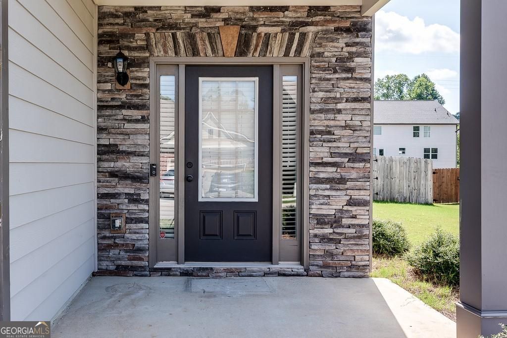 Hoschton, Georgia 30548, United States, 4 Bedrooms Bedrooms, ,3 BathroomsBathrooms,Residential,Active,110583