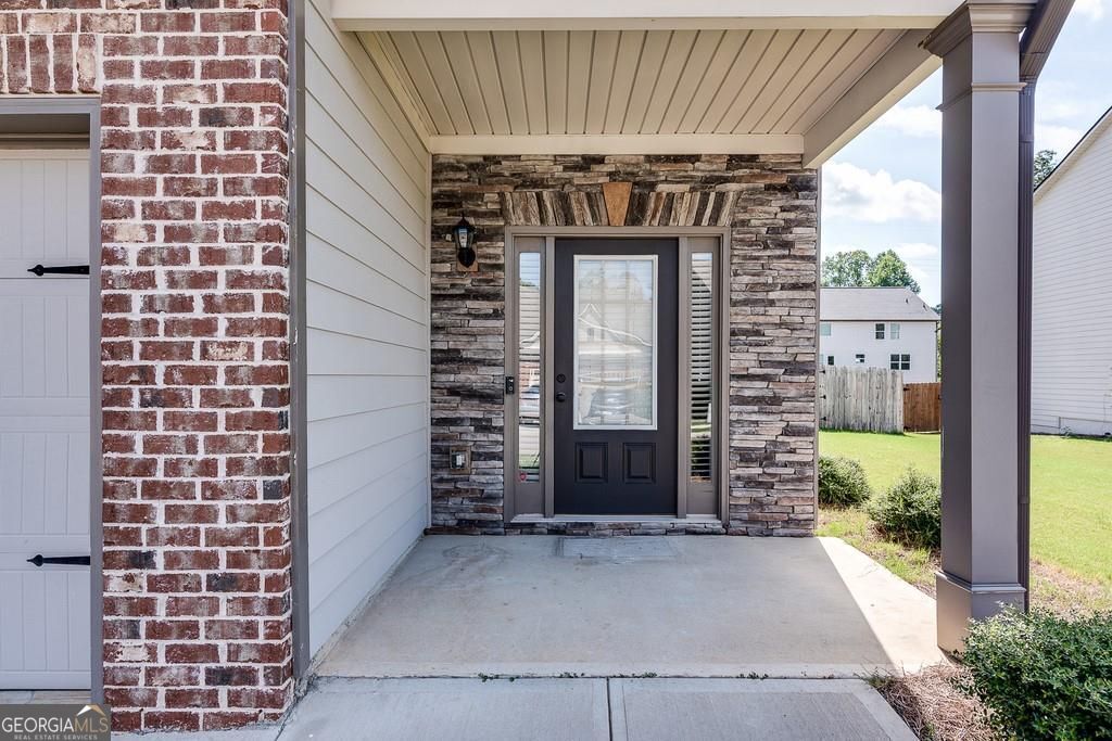 Hoschton, Georgia 30548, United States, 4 Bedrooms Bedrooms, ,3 BathroomsBathrooms,Residential,Active,110583