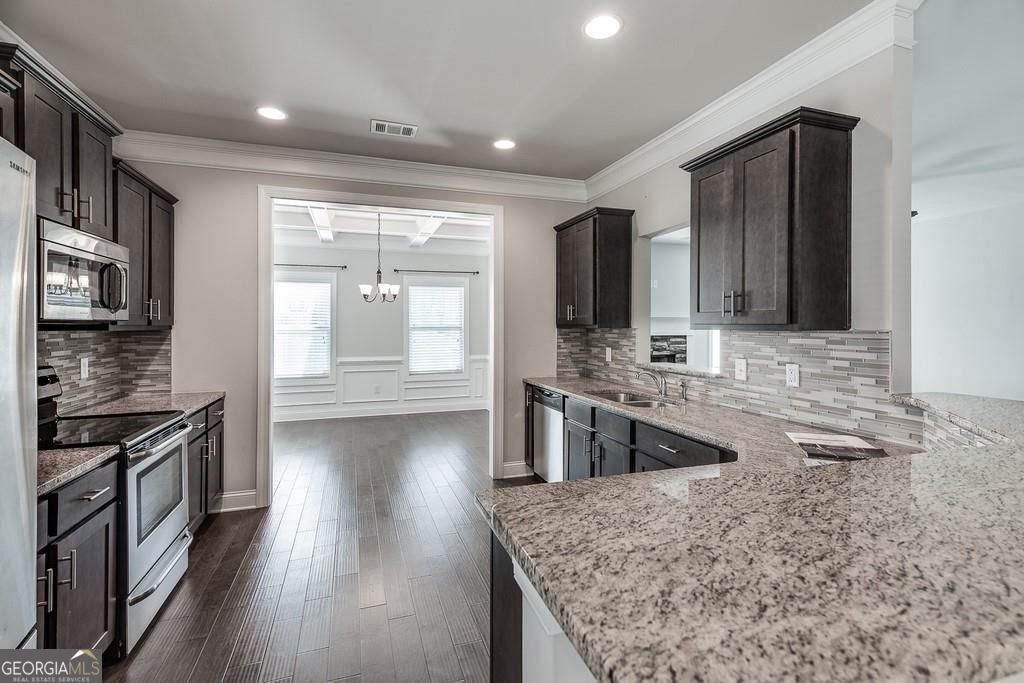 Hoschton, Georgia 30548, United States, 4 Bedrooms Bedrooms, ,3 BathroomsBathrooms,Residential,Active,110583