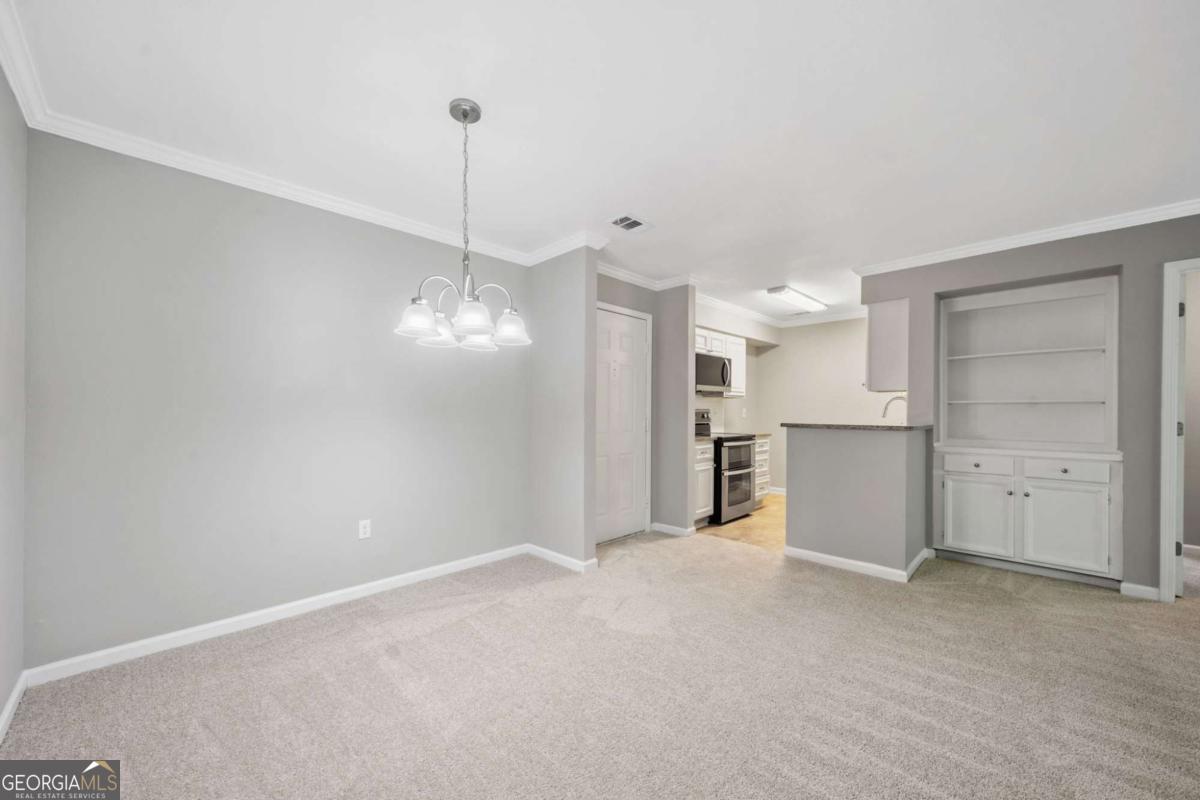 23307 Plantation DR NE