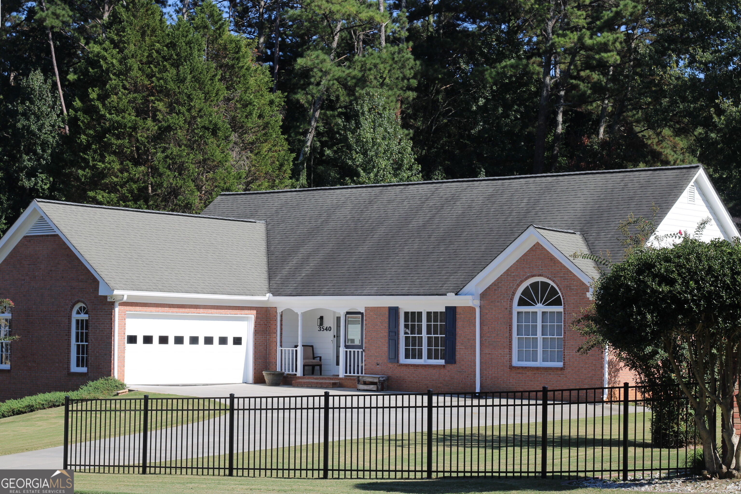 3540 Parkwood Hills CT
