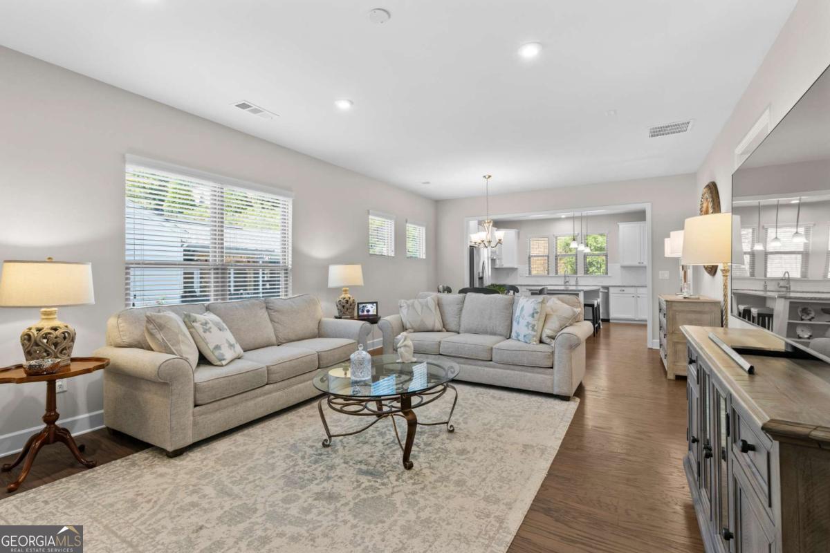 5627 Maple Bluff WAY