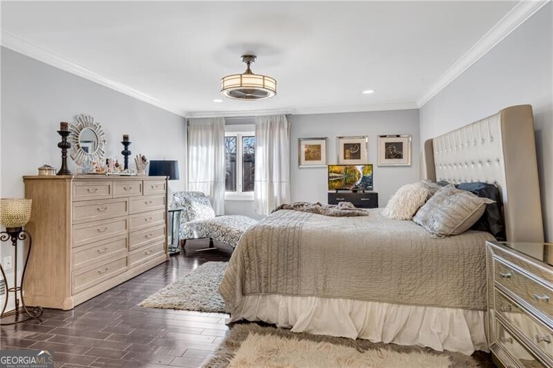 LAKEVIEW AT DUNWOODY SPRINGS - Residential