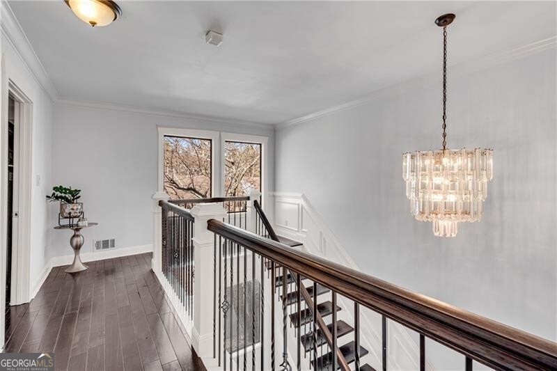 LAKEVIEW AT DUNWOODY SPRINGS - Residential