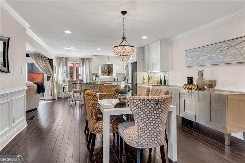 LAKEVIEW AT DUNWOODY SPRINGS - Residential