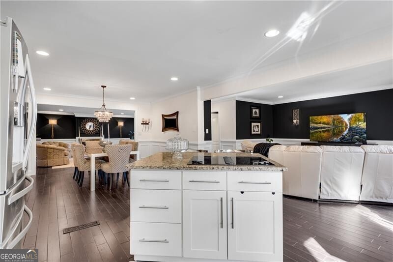 LAKEVIEW AT DUNWOODY SPRINGS - Residential