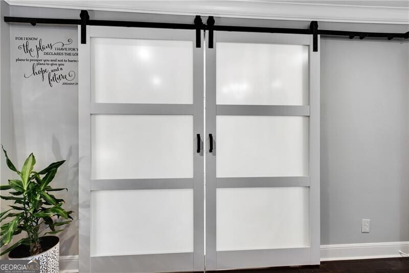 LAKEVIEW AT DUNWOODY SPRINGS - Residential