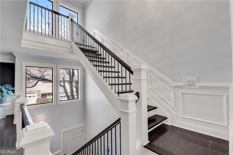 LAKEVIEW AT DUNWOODY SPRINGS - Residential