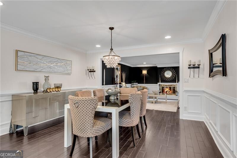 LAKEVIEW AT DUNWOODY SPRINGS - Residential