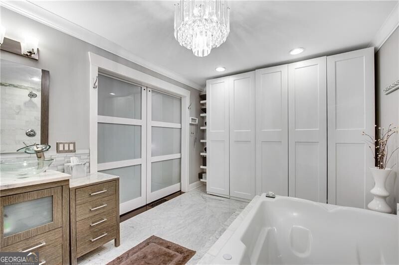 LAKEVIEW AT DUNWOODY SPRINGS - Residential