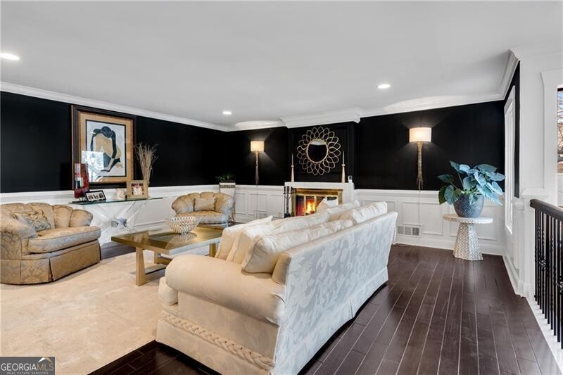 LAKEVIEW AT DUNWOODY SPRINGS - Residential