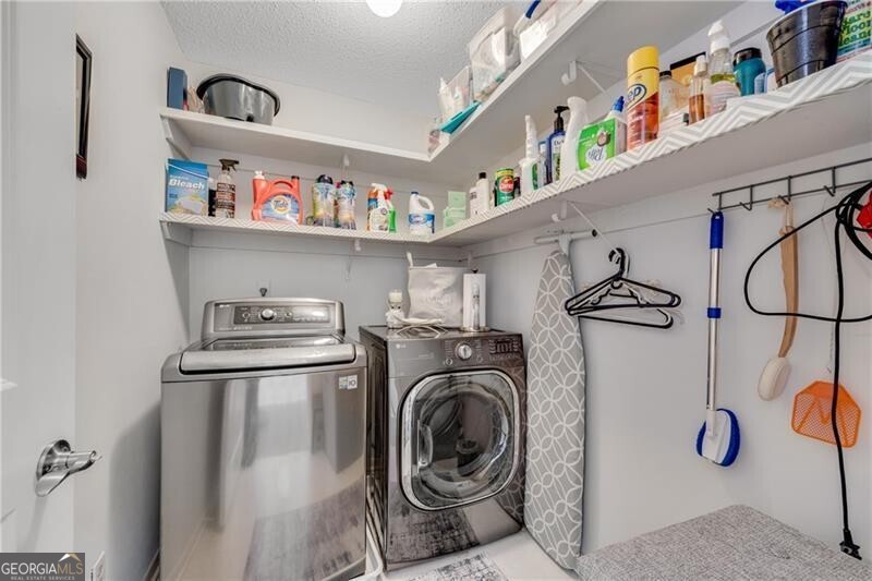 LAKEVIEW AT DUNWOODY SPRINGS - Residential