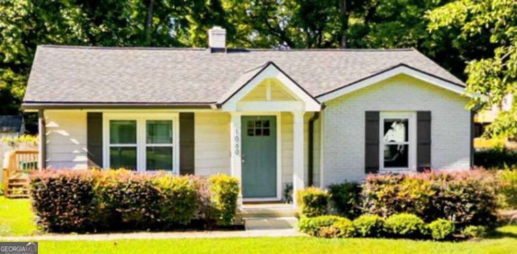 Photo of 1060 Mclinden Avenue SE, Smyrna, GA 30080 (MLS # 10658753)