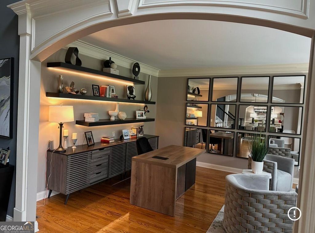 Photo of 5185 Barrington Trace Drive SW, Atlanta, GA 30331 (MLS # 10670969)