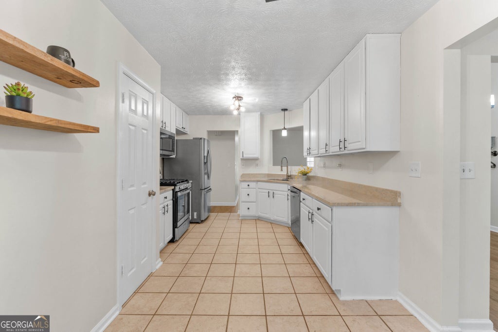 Photo of 95 Otara Woods Drive, Newnan, GA 30263 (MLS # 10877080)