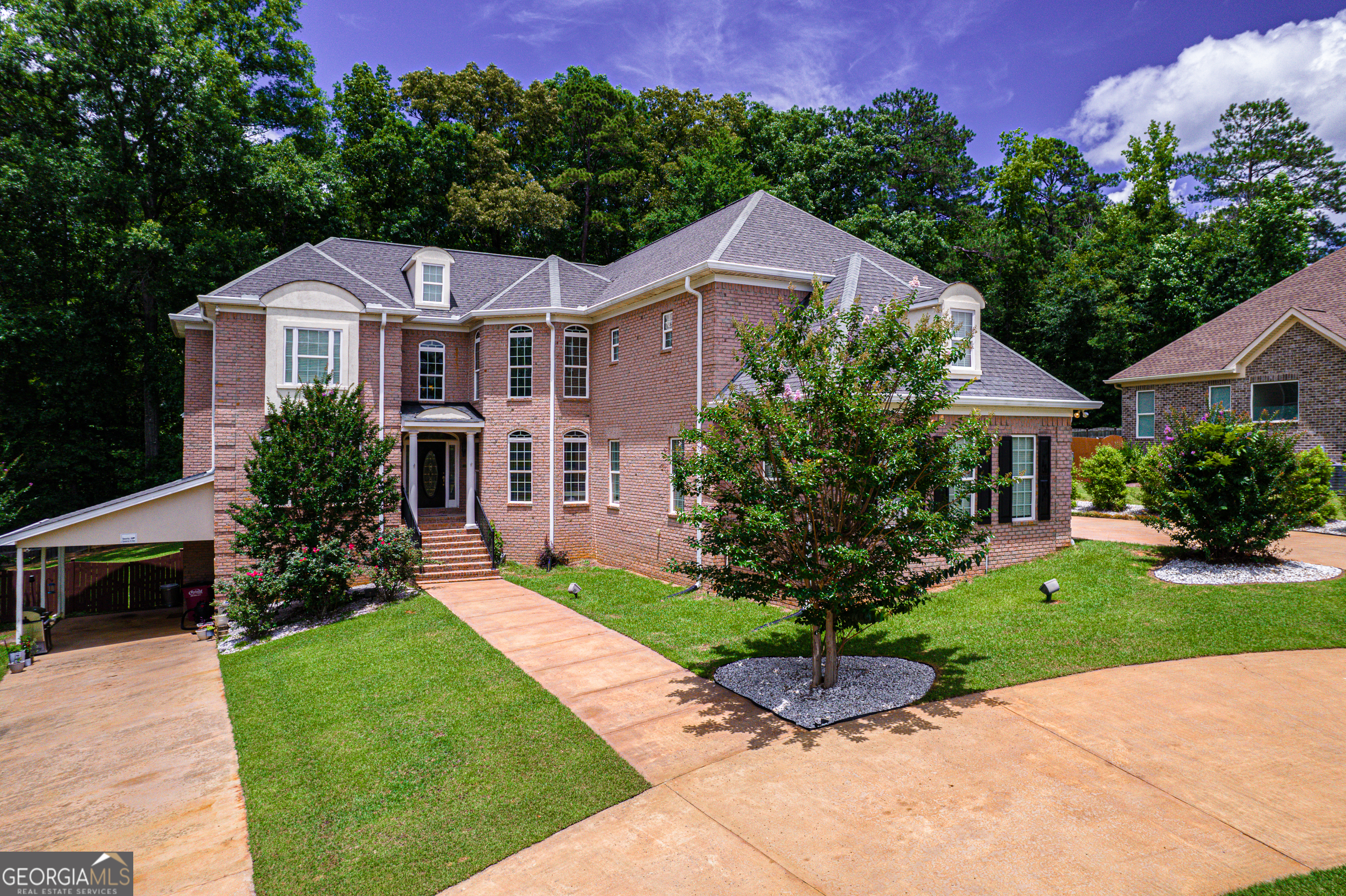 513 Litchfield DR