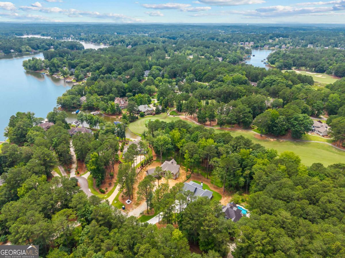 1061 Shoal Creek CT