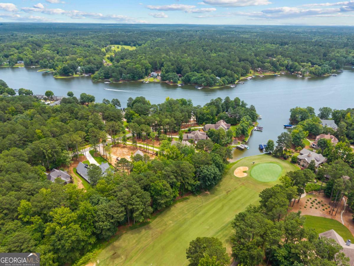 1061 Shoal Creek CT