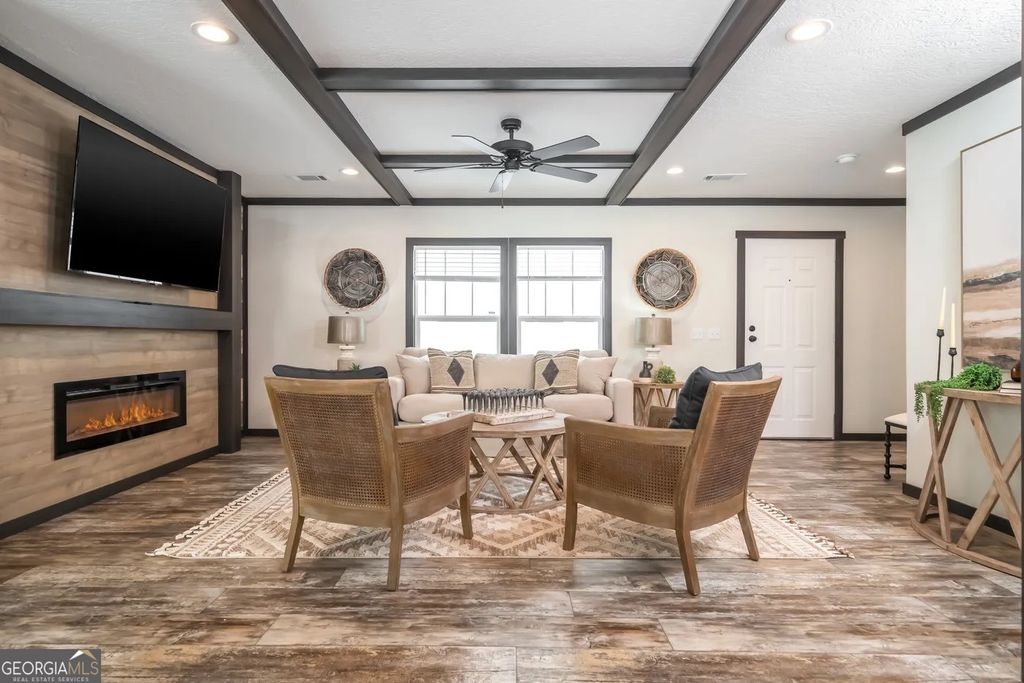 Photo of 947 Nails Creek Crossing, Royston, GA 30662 (MLS # 10794793)