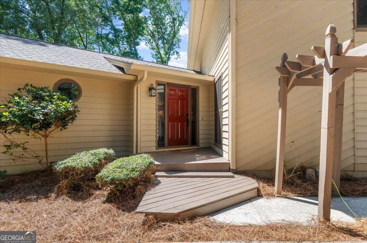 5573 Hidden Harbor LNDG