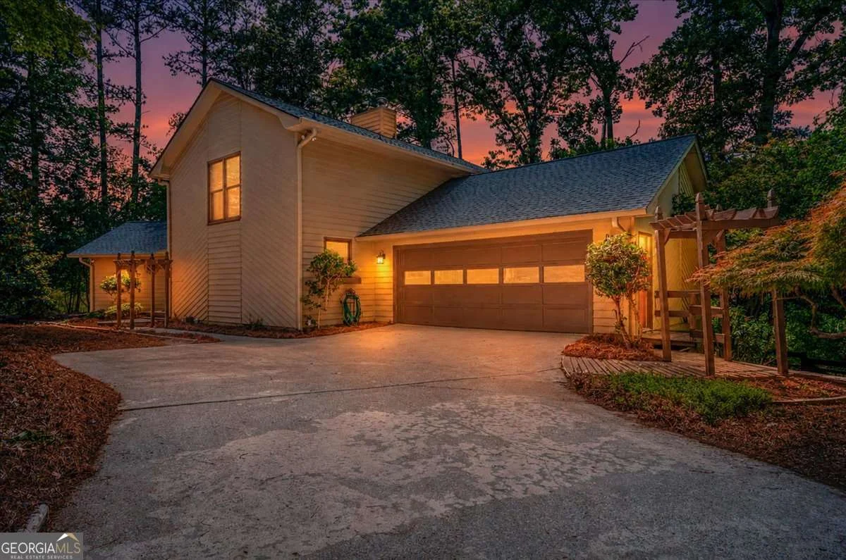 5573 Hidden Harbor Landing