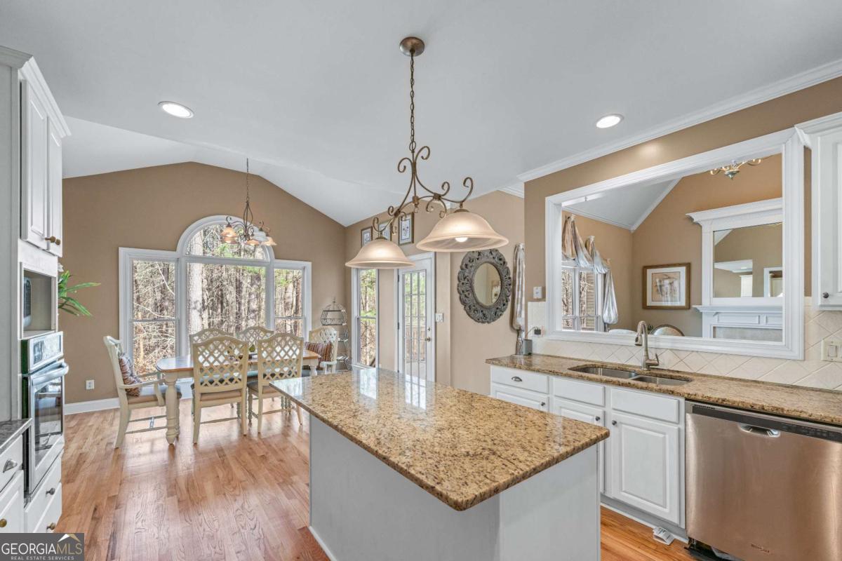 994 Fairview Club CIR
