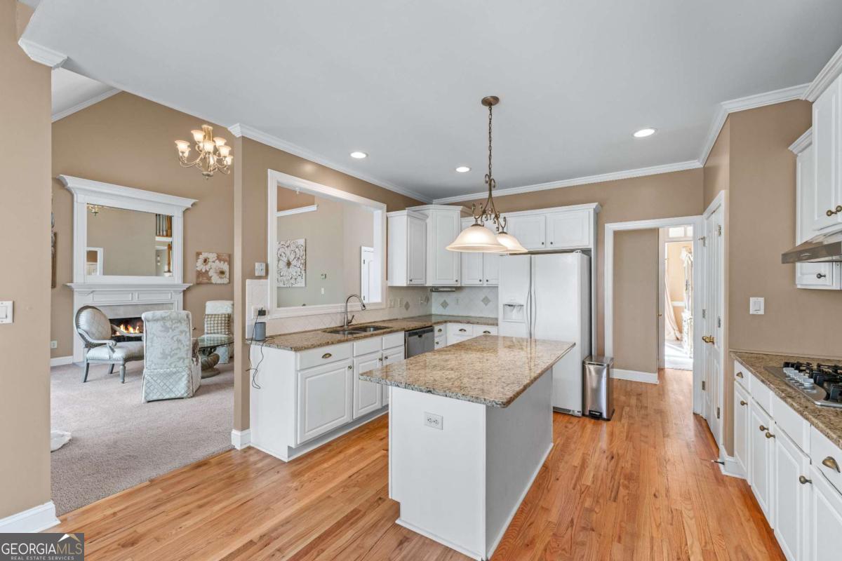 994 Fairview Club CIR