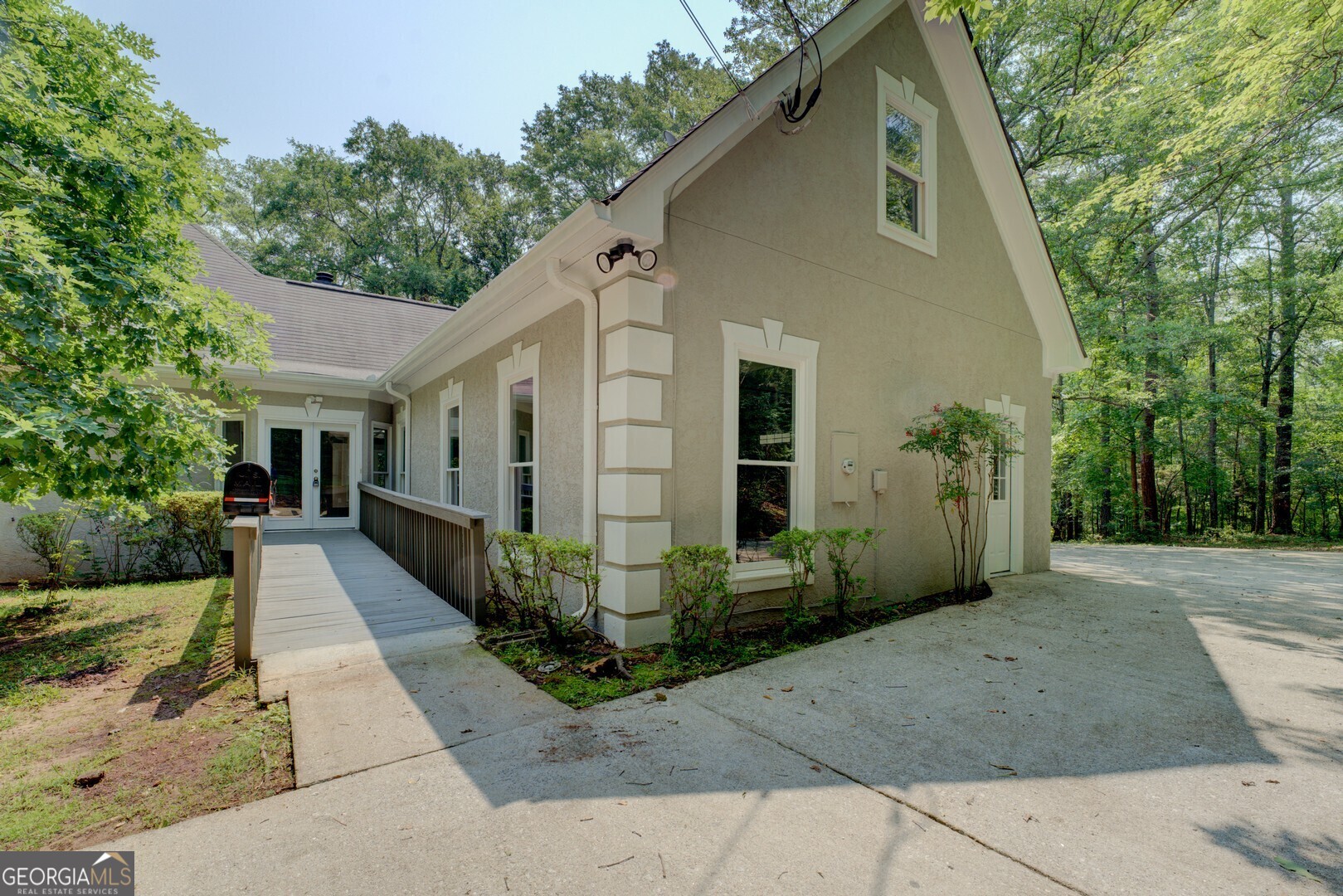 13935 Brown Bridge RD