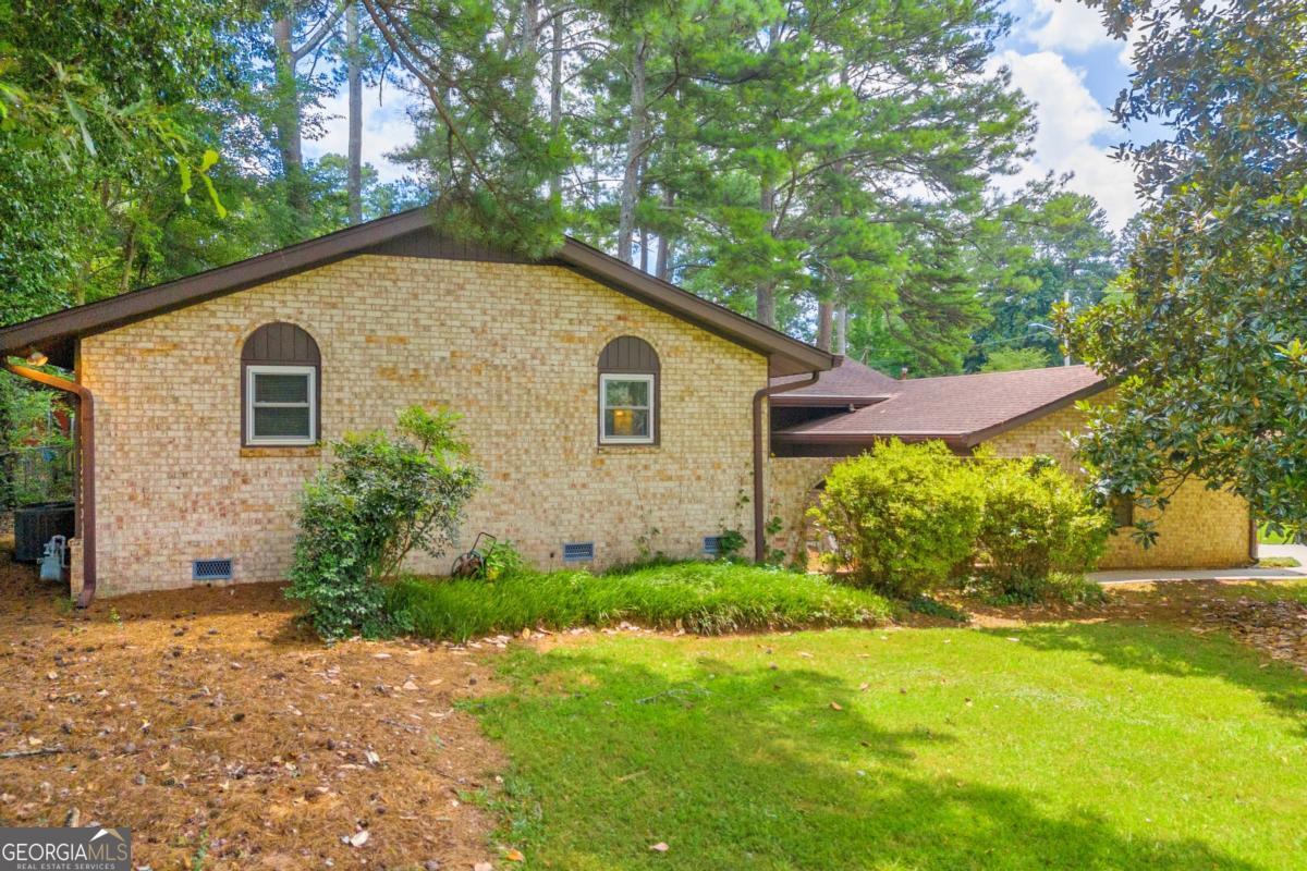 3102 CLAIBORNE DR