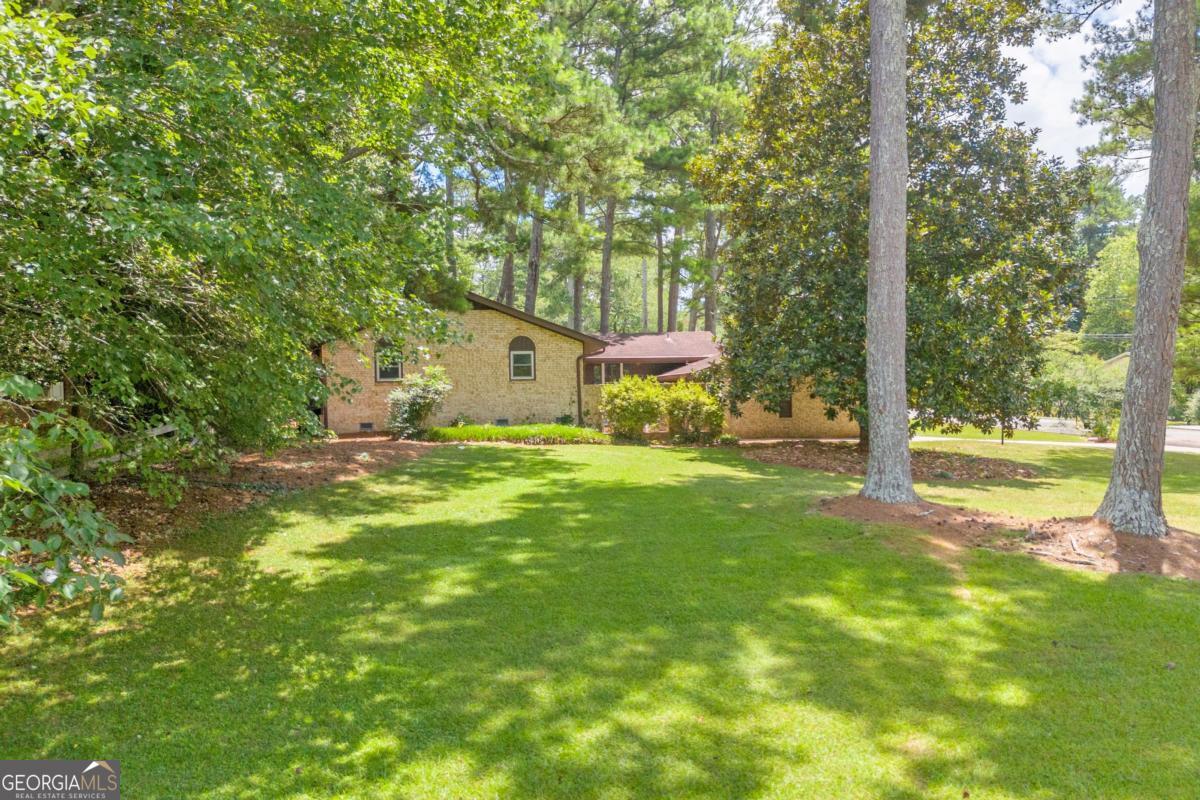 3102 CLAIBORNE DR