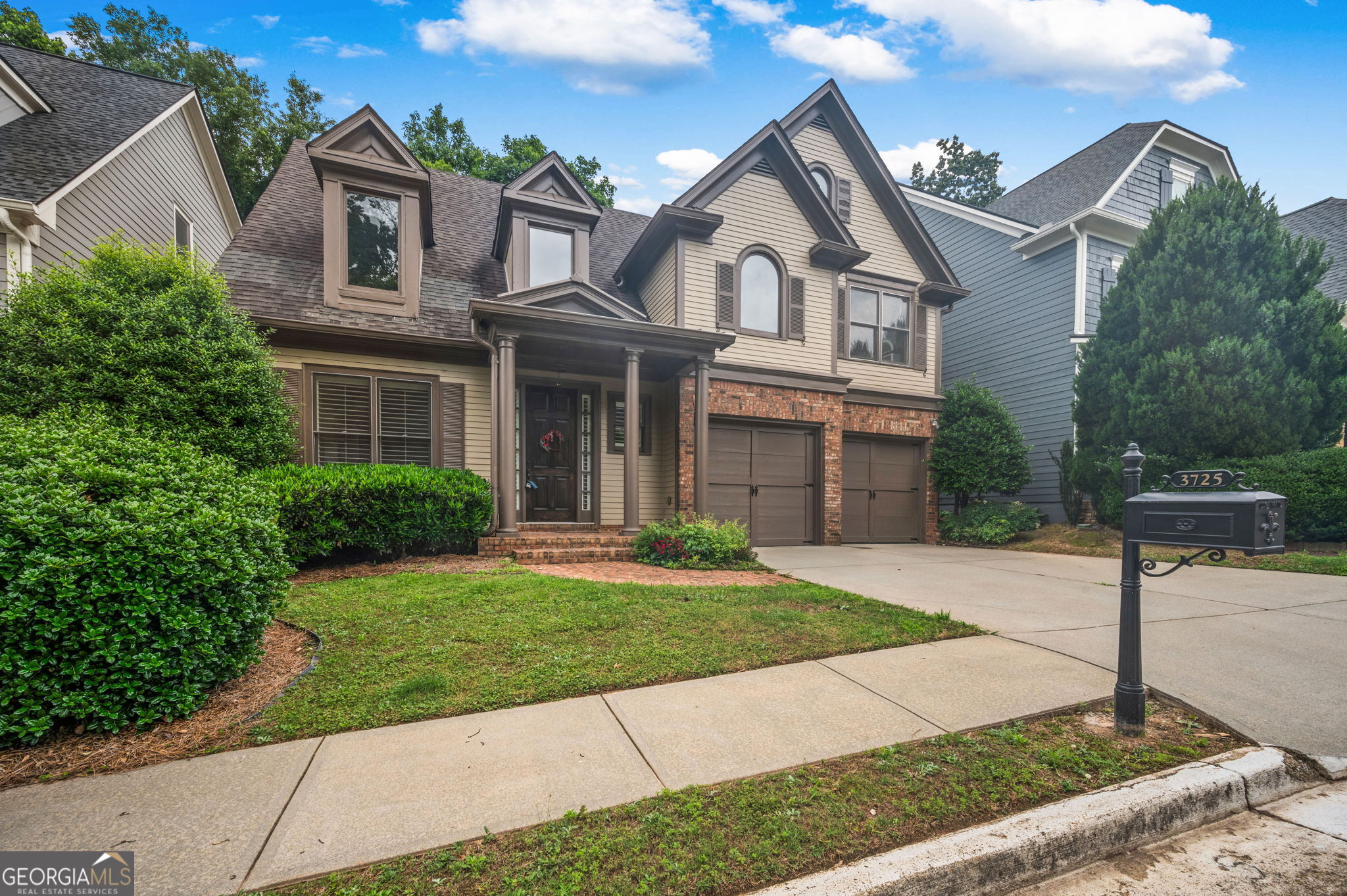 3725 Paces Park CIR SE