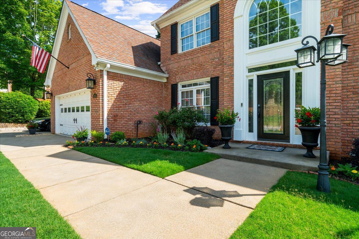 2638 Waters Edge DR