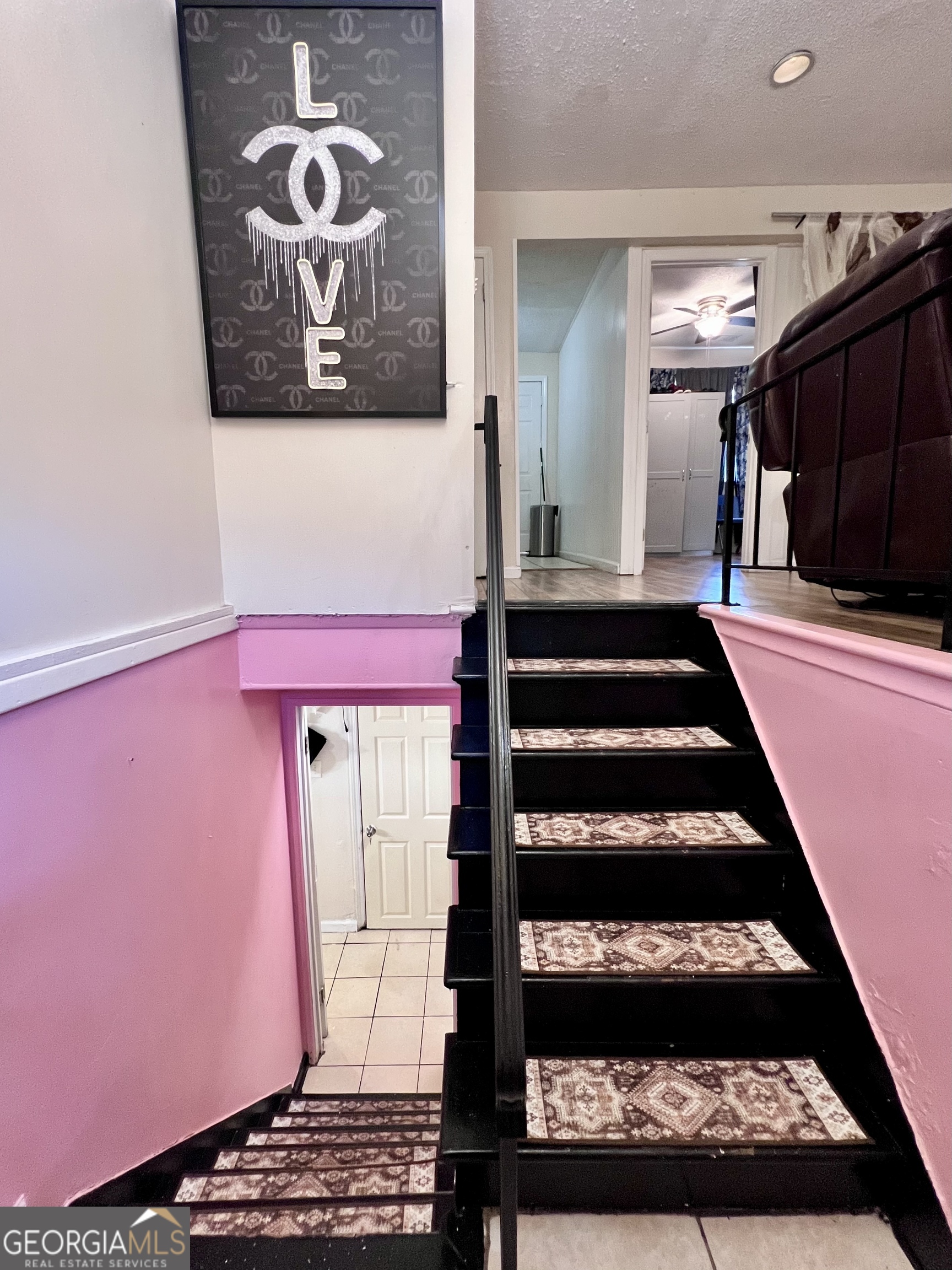 2608 Village Green LN