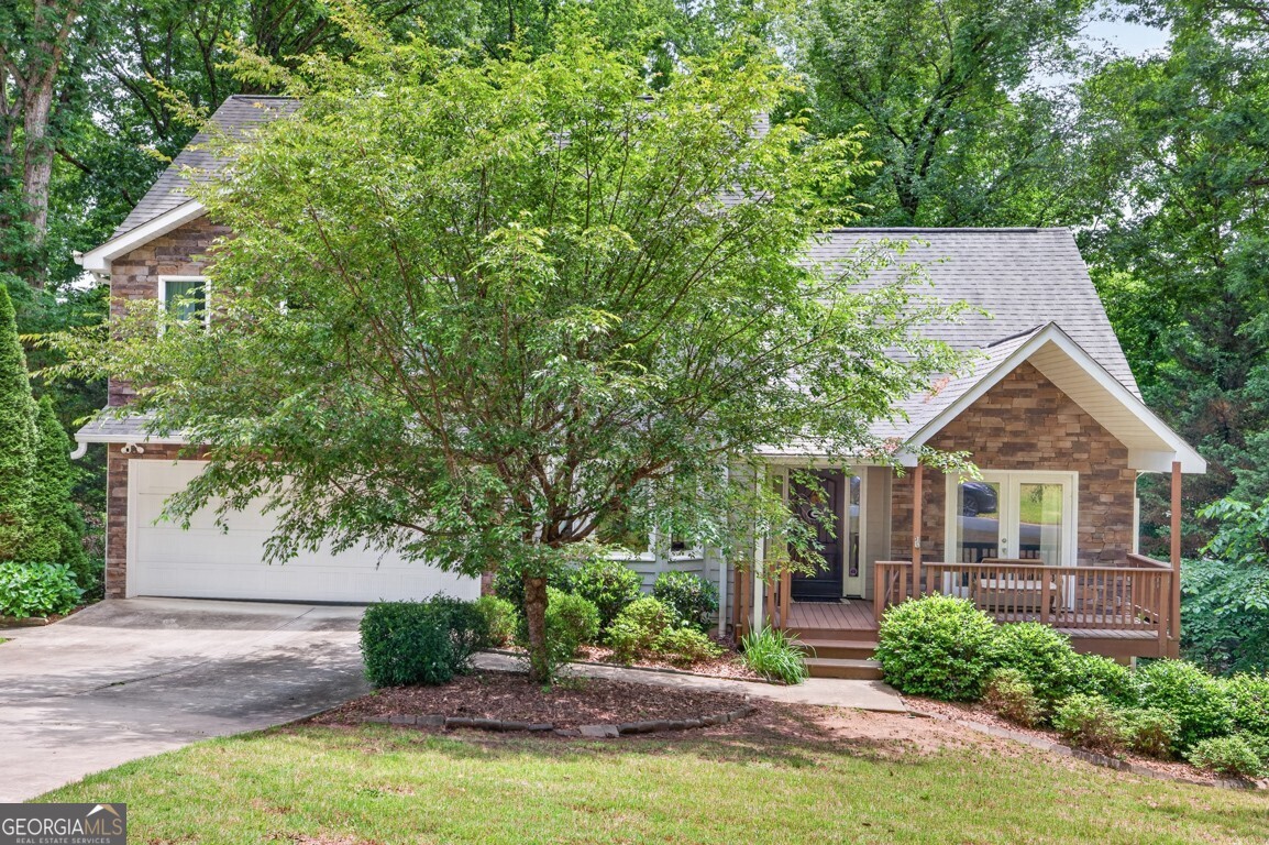 465 Emerald Parkway