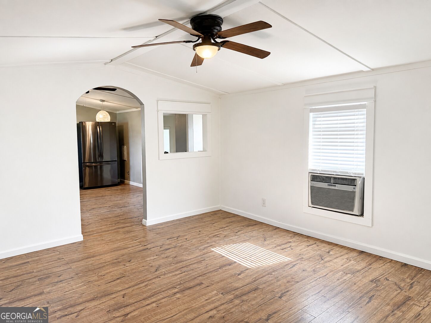 55 Lariat LN