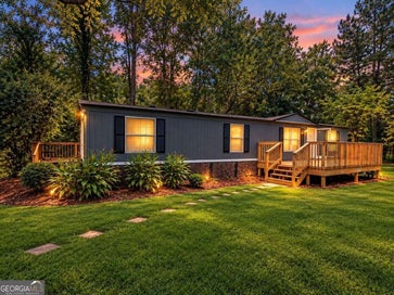 729 Doster CIR Winder GA 30680