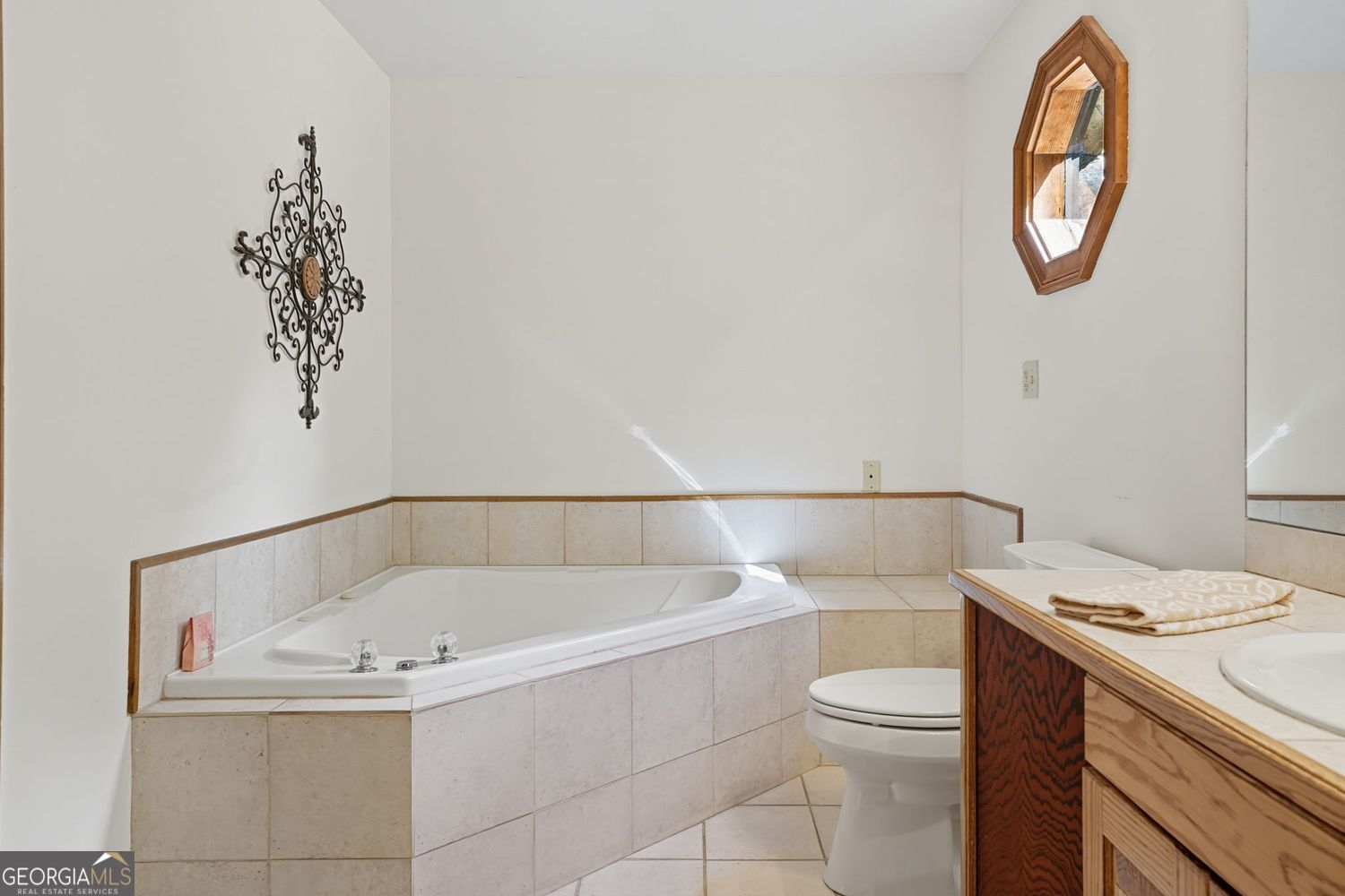 LANIER COUNTRY CLUB ESTATES - Residential