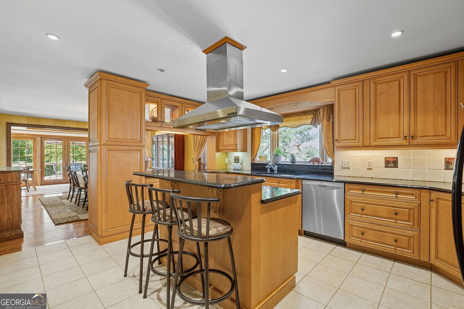 LANIER COUNTRY CLUB ESTATES - Residential