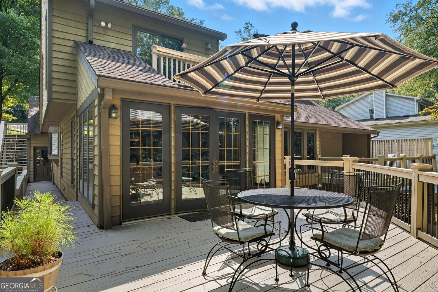 LANIER COUNTRY CLUB ESTATES - Residential
