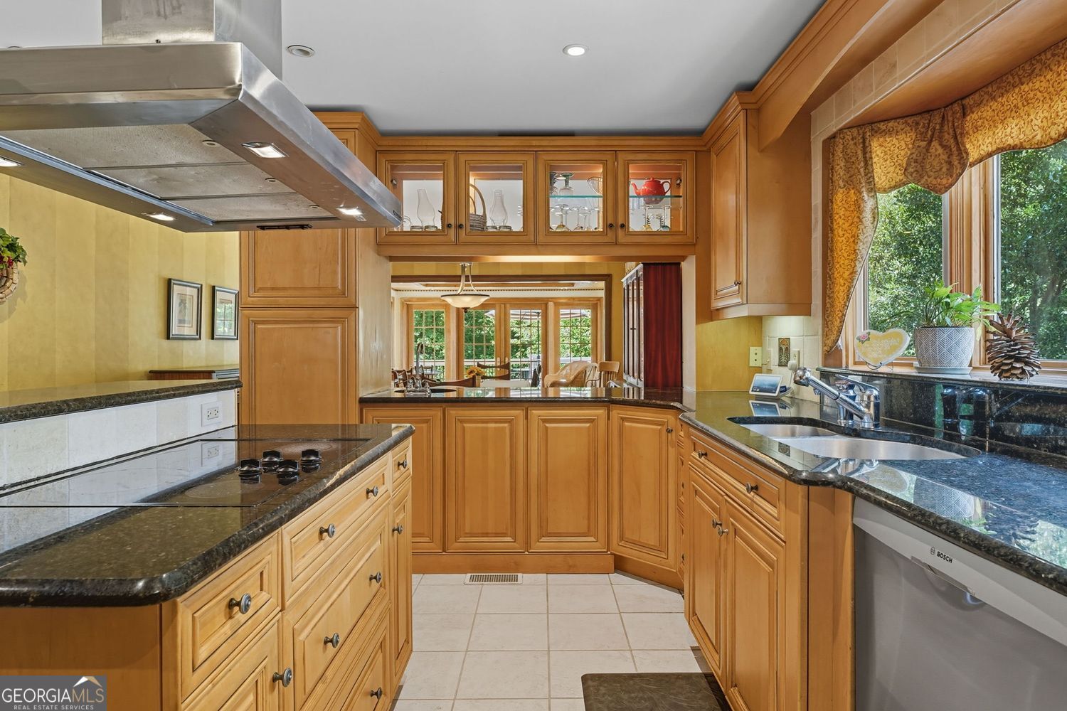 LANIER COUNTRY CLUB ESTATES - Residential