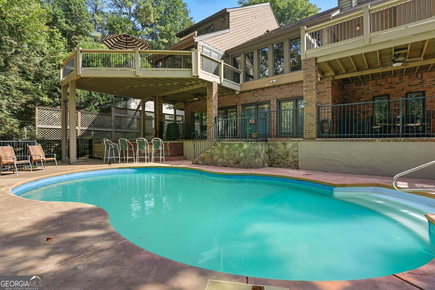 LANIER COUNTRY CLUB ESTATES - Residential