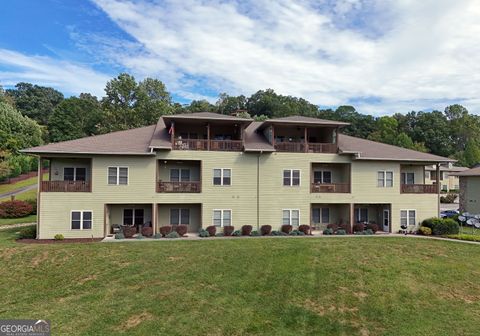 A home in Hiawassee