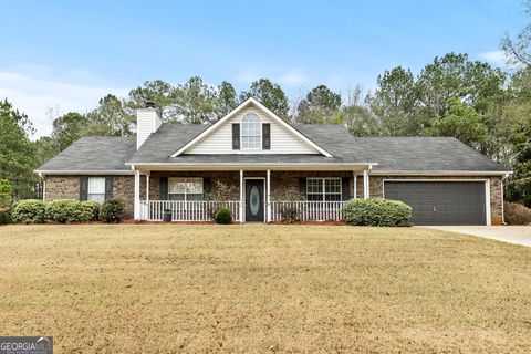 Photo of 440 Corral Pass, JACKSON, GA 30233 (MLS # 10657632)