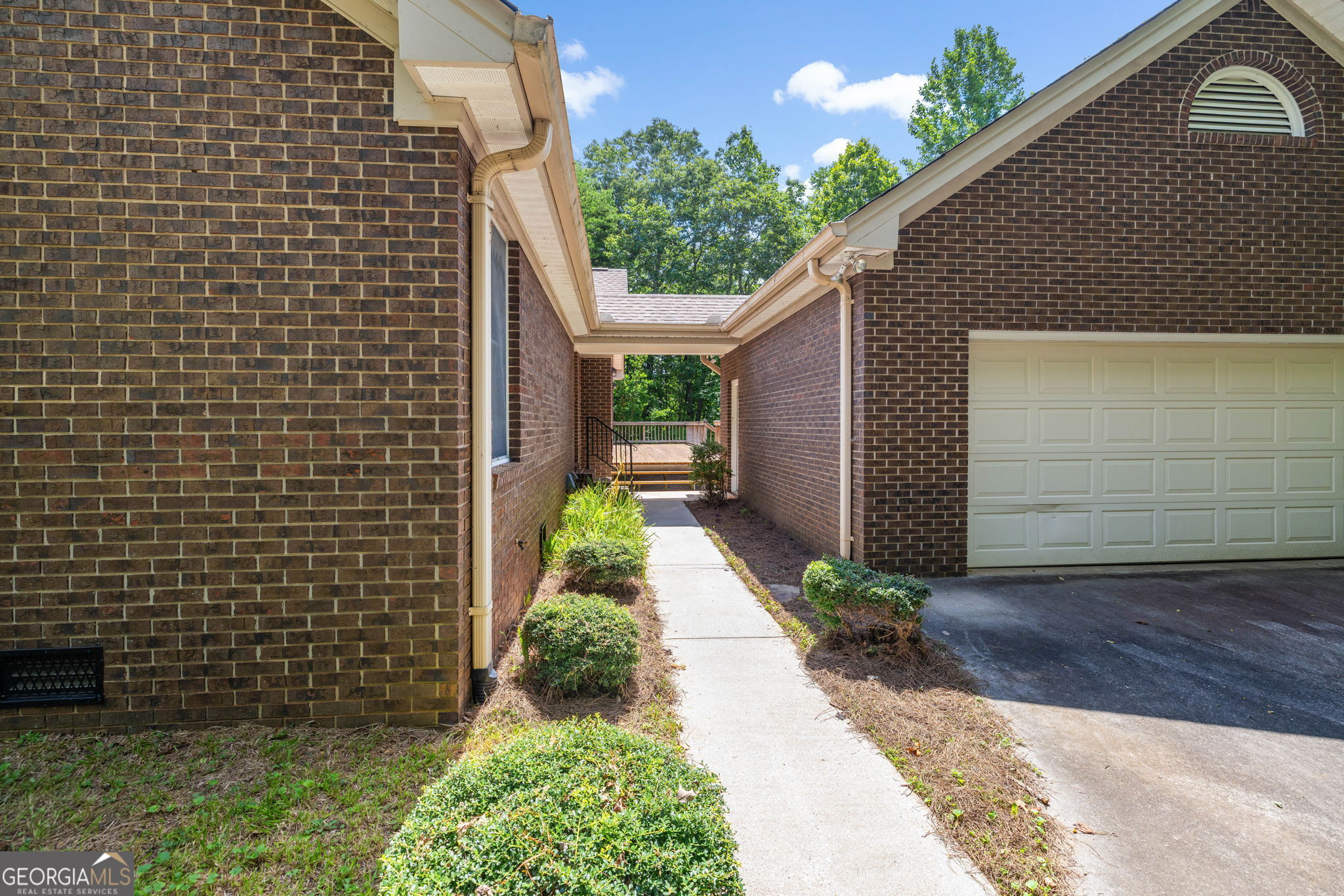 184 Willows DR