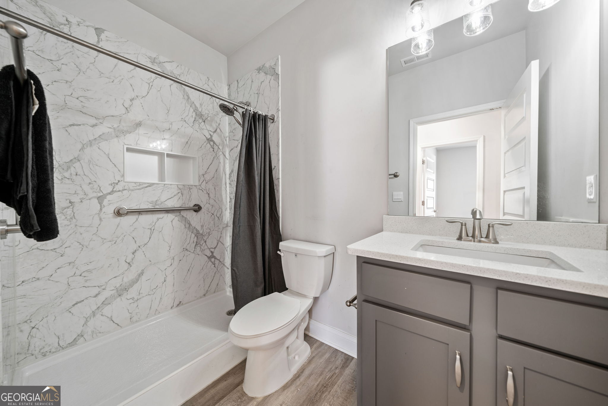 Dawsonville, Georgia 30534, United States, 5 Bedrooms Bedrooms, ,4 BathroomsBathrooms,Residential,Active,105451