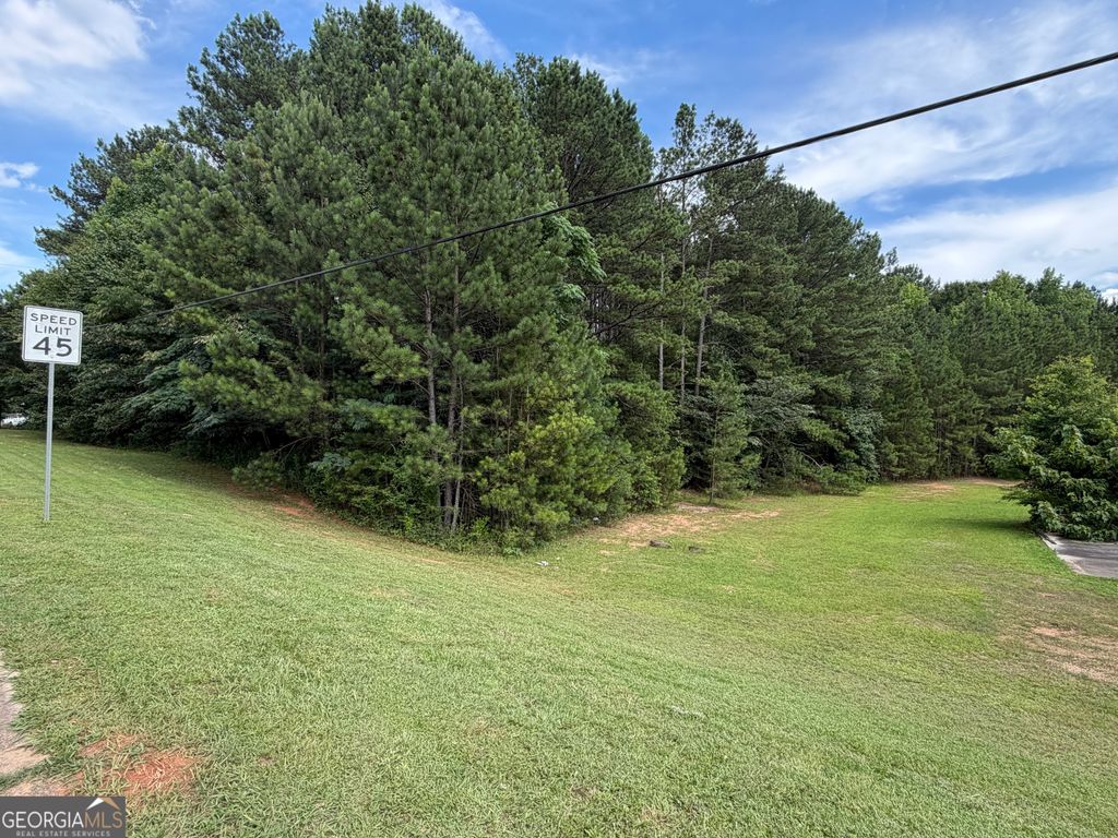 Photo of 2370 Highway 138 E, Jonesboro, GA 30236 (MLS # 10792526)