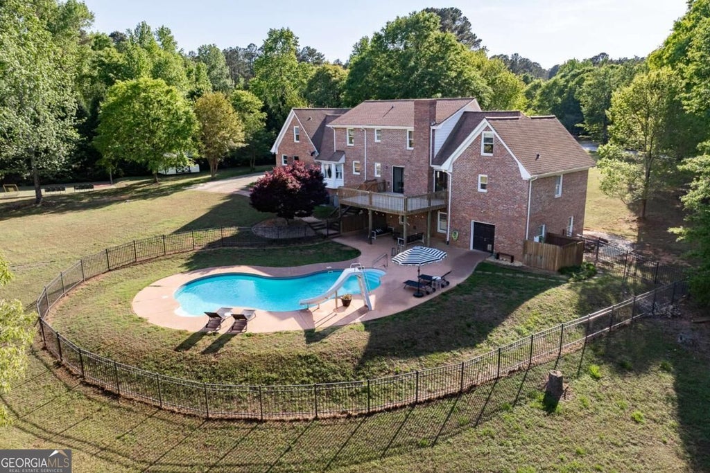Photo of 136 Hidden Lake Drive, Hull, GA 30646 (MLS # 10839406)